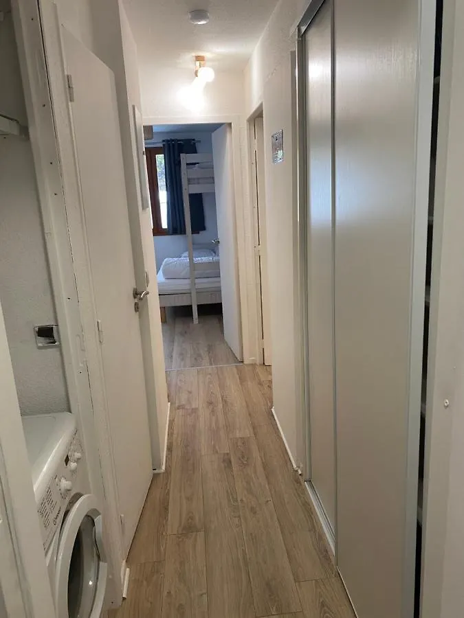 Apartment Appartement Au Pied Des Pistes Et Commerces - 5 Personnes Modane France