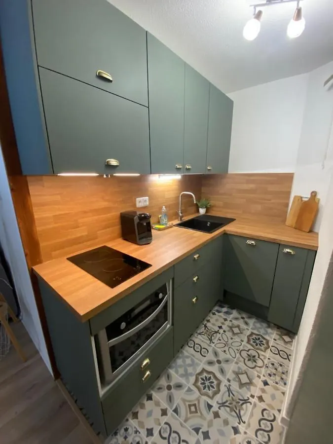 Appartement Au Pied Des Pistes Et Commerces - 5 Personnes Modane 0*,